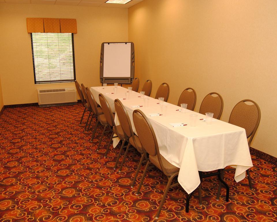 Comfort Suites Altoona Eksteriør billede