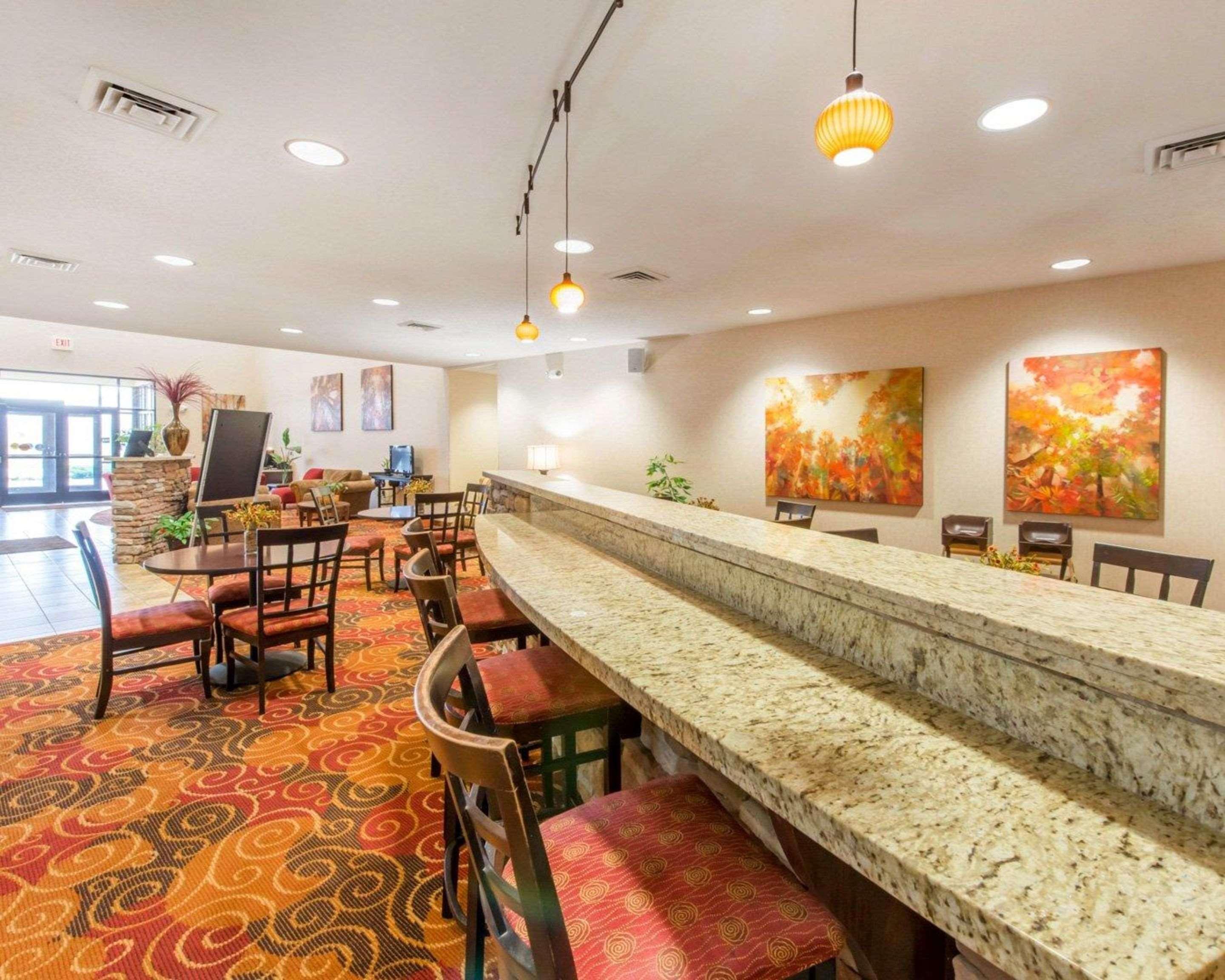 Comfort Suites Altoona Eksteriør billede