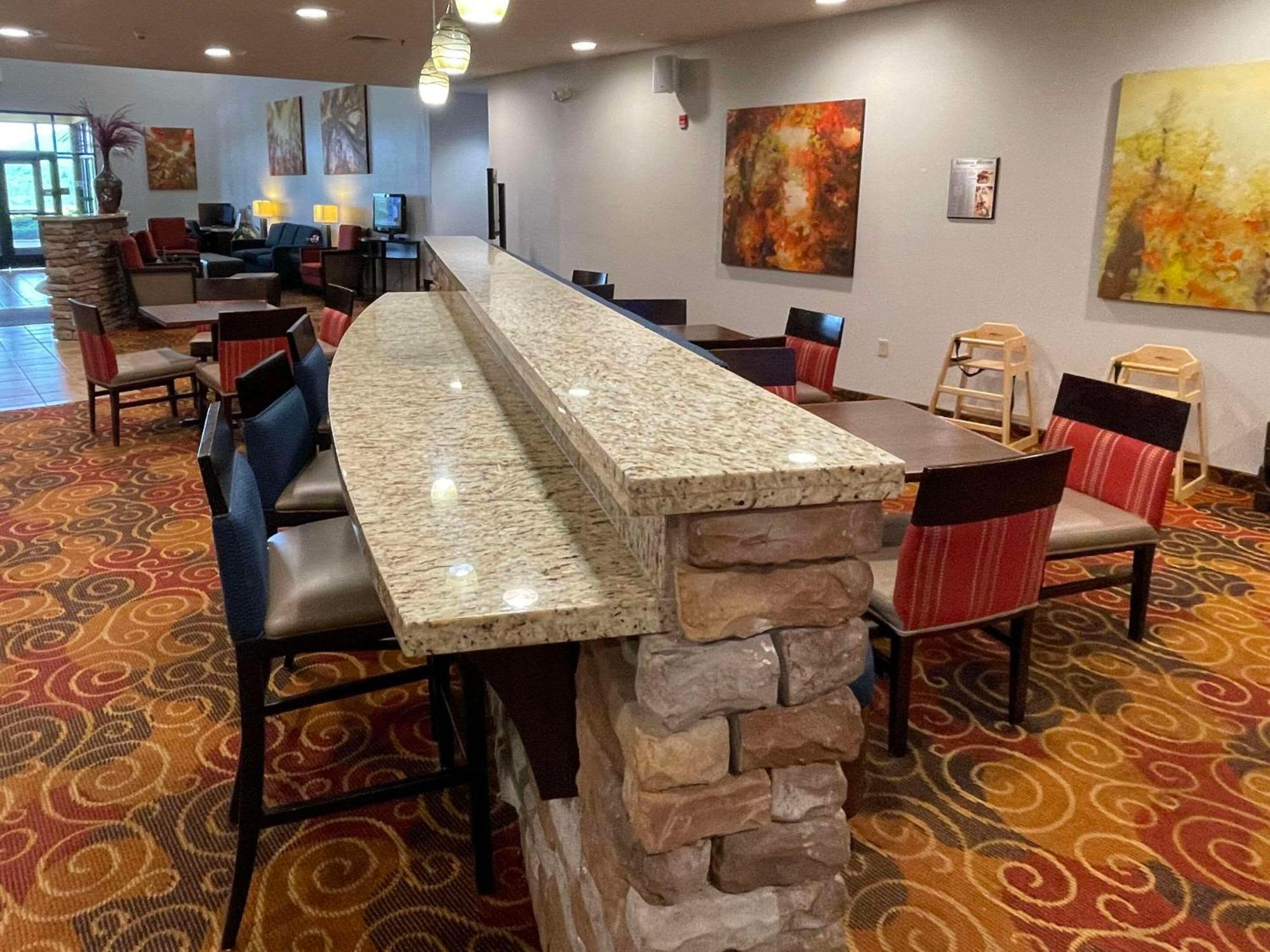 Comfort Suites Altoona Eksteriør billede